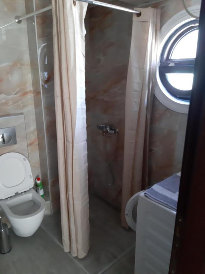 Kosmos Service Apartment City Center 1 With Additional Cost Parking Thessaloniki Exterior foto